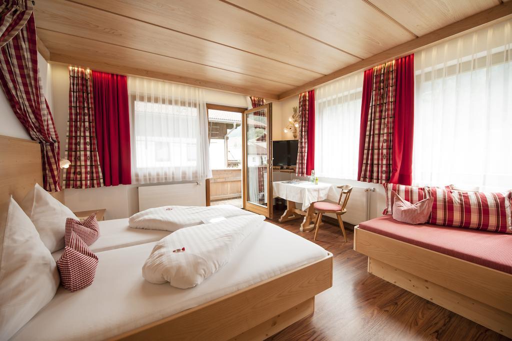 Hotel Angelika Neustift im Stubaital Pokój zdjęcie